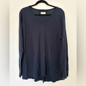 Lou & Grey Navy Back Split Ribbed HemV Neck Long Sleeve Pullover Swing Sweater